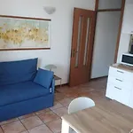 Zwei-zimmer-wohnung Mit Seeblick By Interhome *