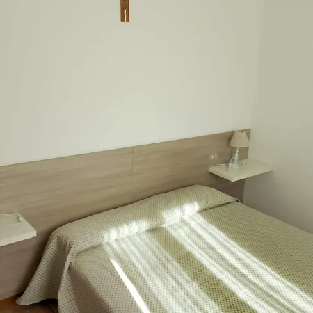 Zwei-zimmer-wohnung Mit Seeblick By Interhome * Malcesine
