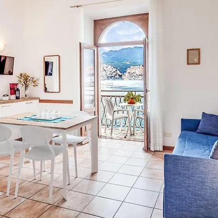 Zwei-zimmer-wohnung Mit Seeblick By Interhome Appartement Malcesine