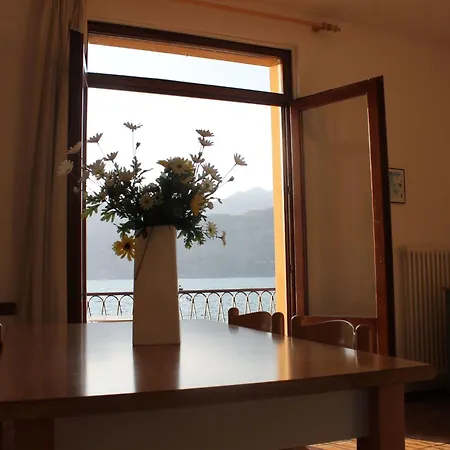 Zwei-zimmer-wohnung Mit Seeblick By Interhome * 말세진느
